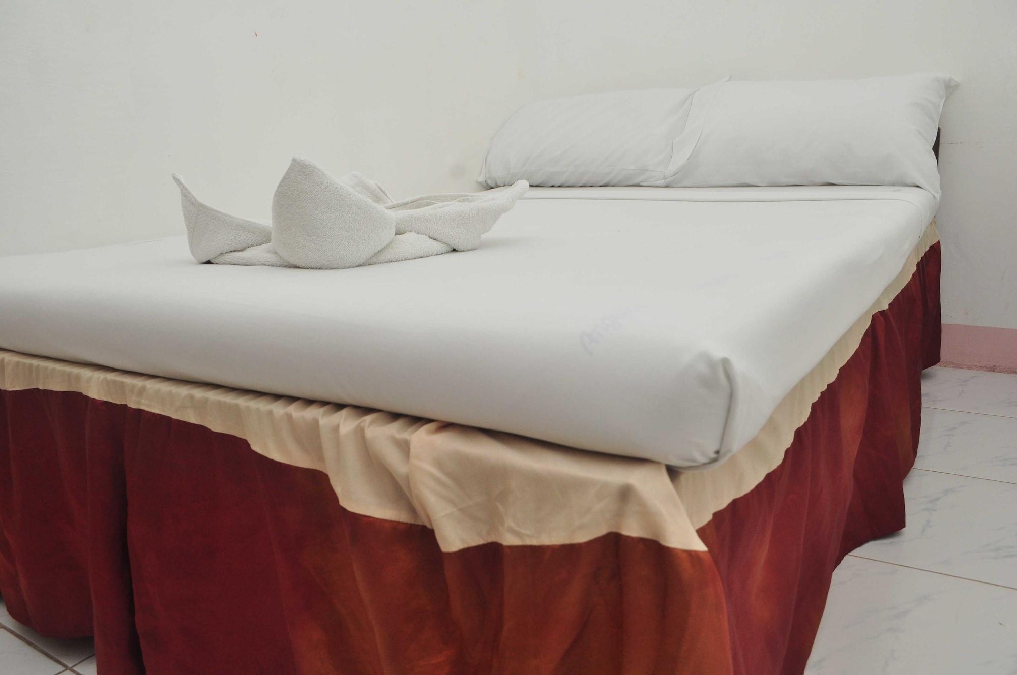 Constrell Pension House Tagbilaran City Bagian luar foto