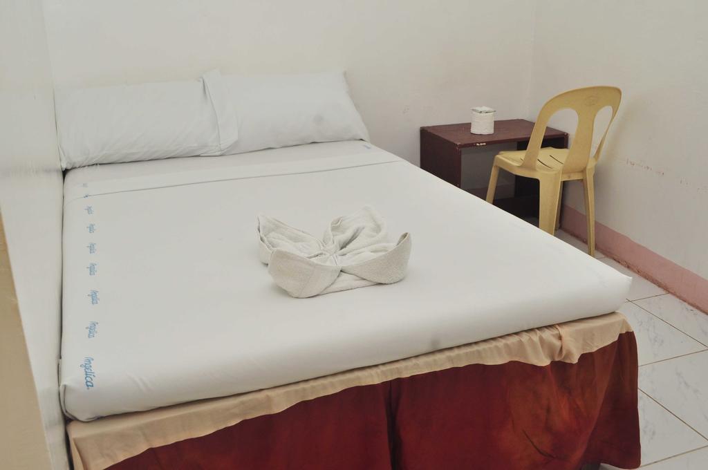Constrell Pension House Tagbilaran City Bagian luar foto