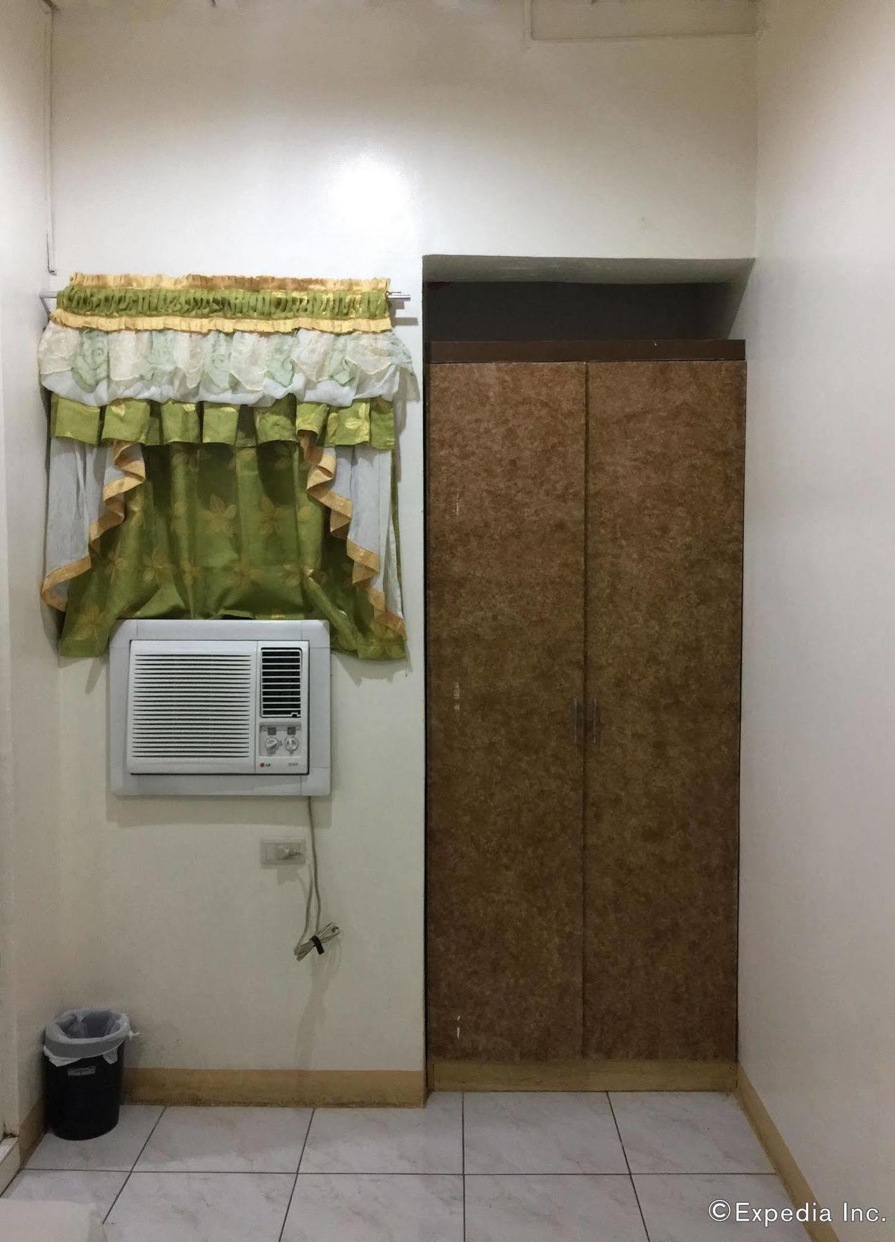 Constrell Pension House Tagbilaran City Bagian luar foto