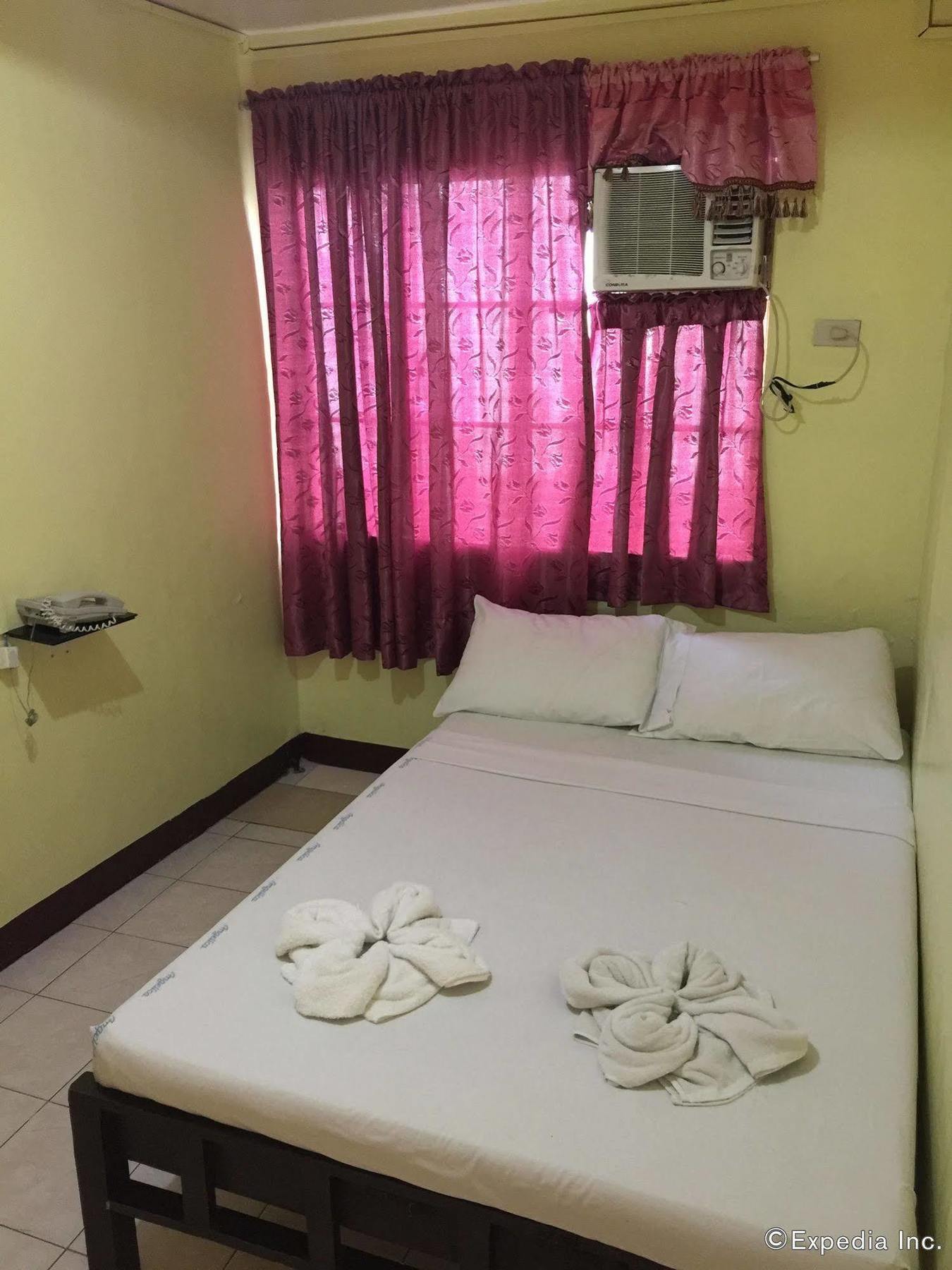 Constrell Pension House Tagbilaran City Bagian luar foto