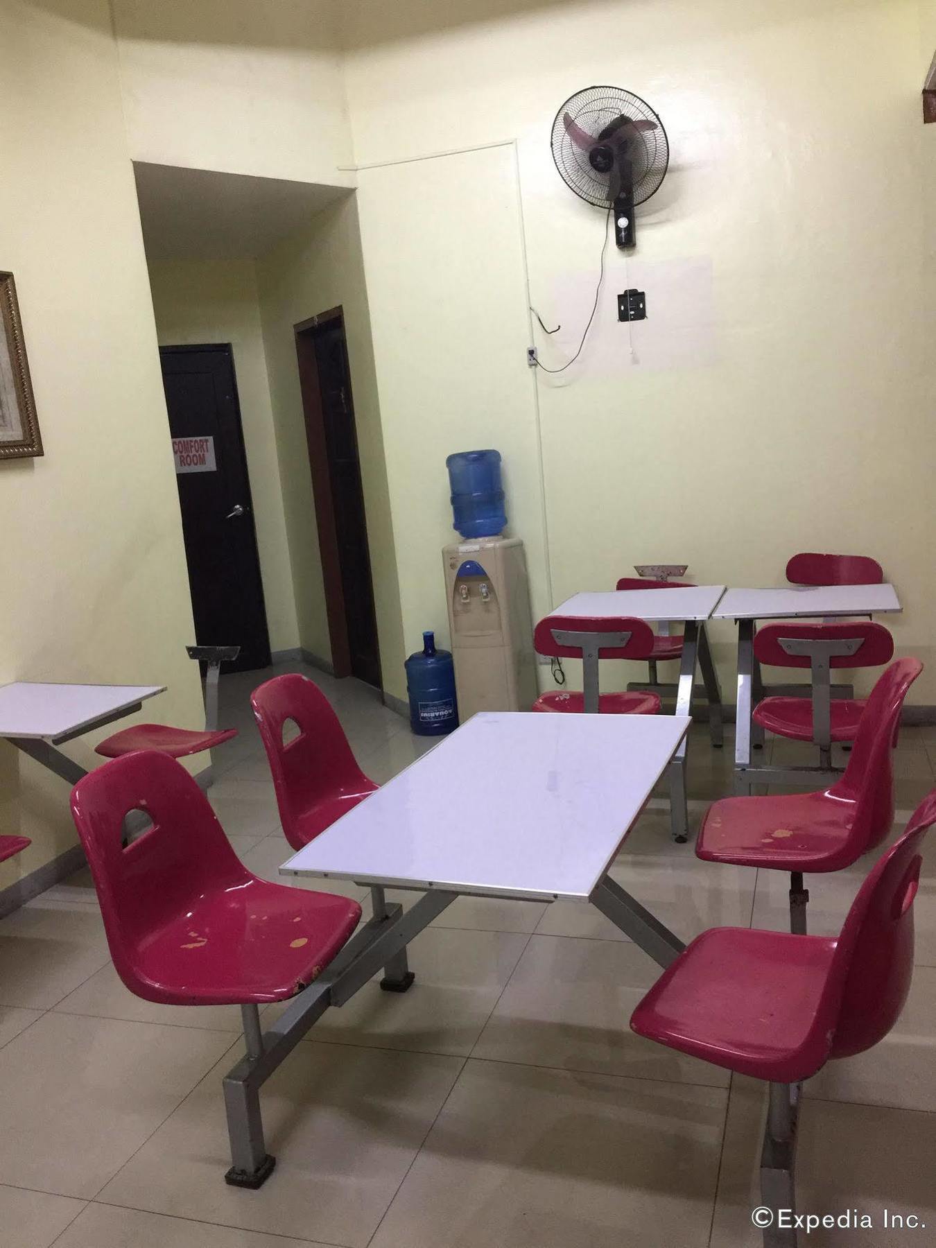 Constrell Pension House Tagbilaran City Bagian luar foto